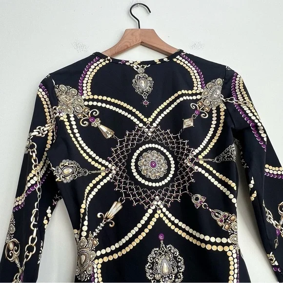 J. McLAUGHLIN Catalina Cloth Signature Tee 3/4 Sleeve Top Chain Jewels Small - Picture 9 of 11